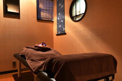 大阪 心斎橋 長堀橋 南船場 リラクゼーション リラックス オイル オイルトリートメント キャンペーン マッサージ つよもみ 男女 ペア 個室 コロナ対策